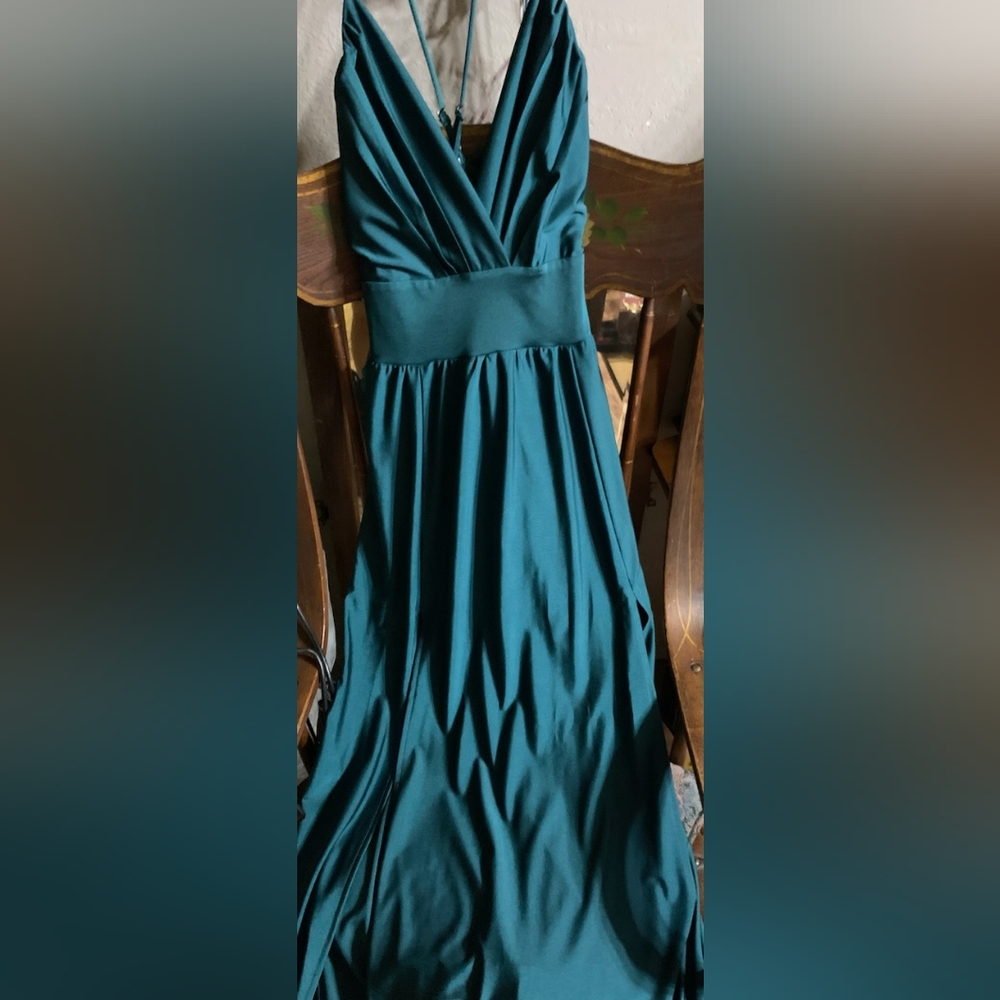 New Beautiful Double Slit Formal Dress - Picture 3 of 3